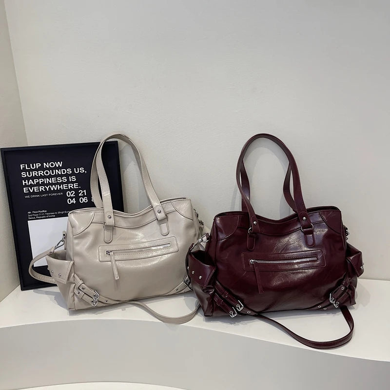 LEFTSIDE Big Solid Color PU Leather Shoulder Bags for Women Female 2025 Trend Luxury High Capacity Crossbody Handbags and Purses