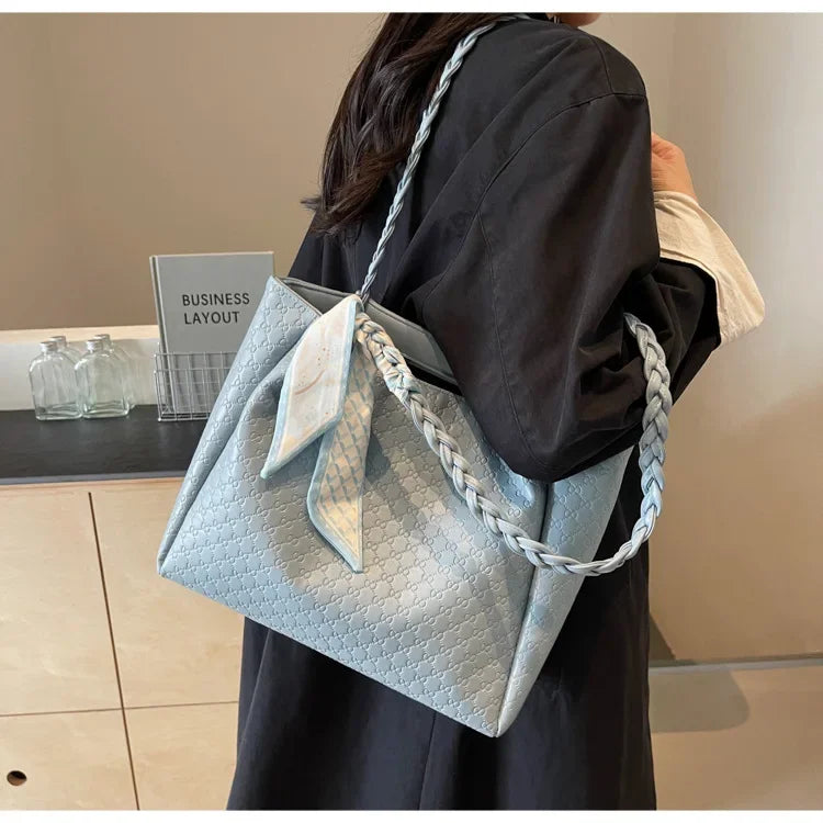 Fashion Tote Bag for Women Large Capacity Shoulder Purse Designer Handbag Simple Style Casual Office Commute Daily Use