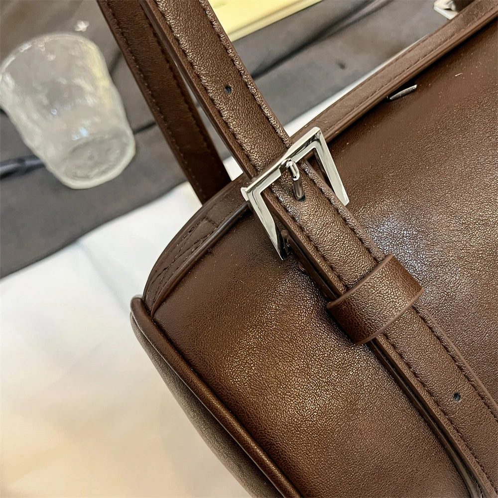 Multifunctional Cylinder Shaped Shoulder Bags For Women 2024 Winter Latest Designer Handbags Luxury Cross Body Bag With Pendant