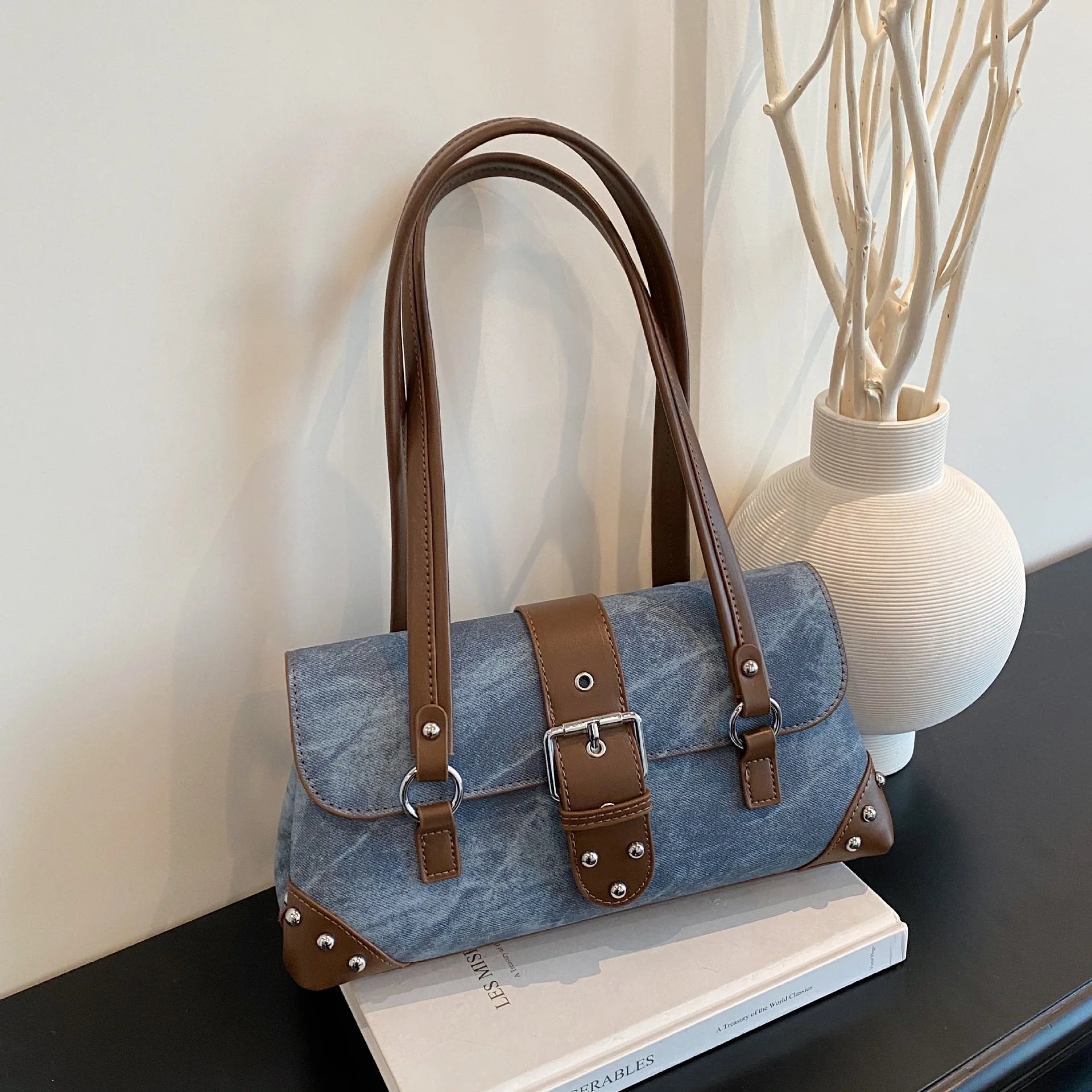 2025 Luxe Underarm Bag, Niche Shoulder Purse for Women, Fashion Commuter Tote, Chic Day-to-Night Bag, Versatile Sling Bag