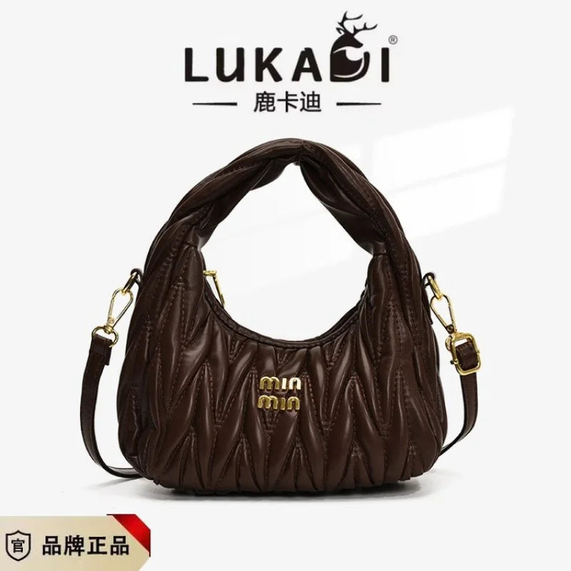 Luxury Women's Tote Bag Made Of Fine Leather Boasting Casual Simple Vintage And Paris Trendy Chic Look
