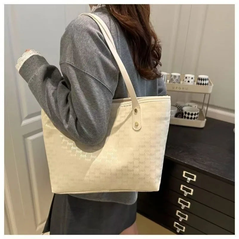 Luxury-textured Tote Handbag for Women, 2025 Summer New Design Large Capacity Checkered Shoulder Bag, Trendy Underarm Bag