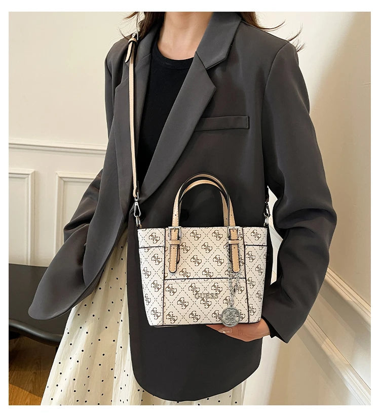 Chic Leather Crossbody Bag For Women Luxury Brand Shoulder Handbag Ladies Purse With Engraved Buckle