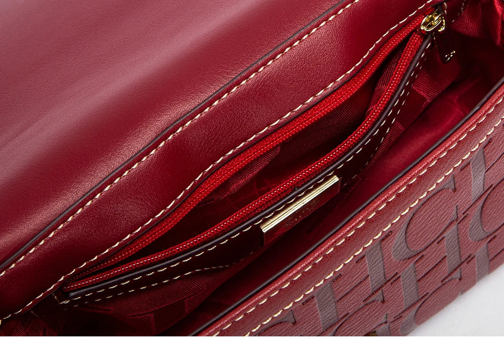 Fashionable Classic Light Luxury Letter PU Material Crossbody Bag Design Exquisite Craftsmanship Women's New Shoulder Bag