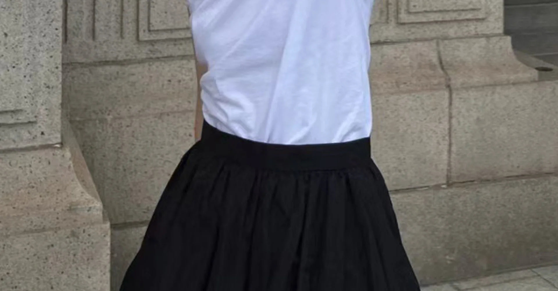 2025 high-texture love bag, mobile phone bag, genuine leather shoulder messenger bag, star heart-shaped bag of the same style