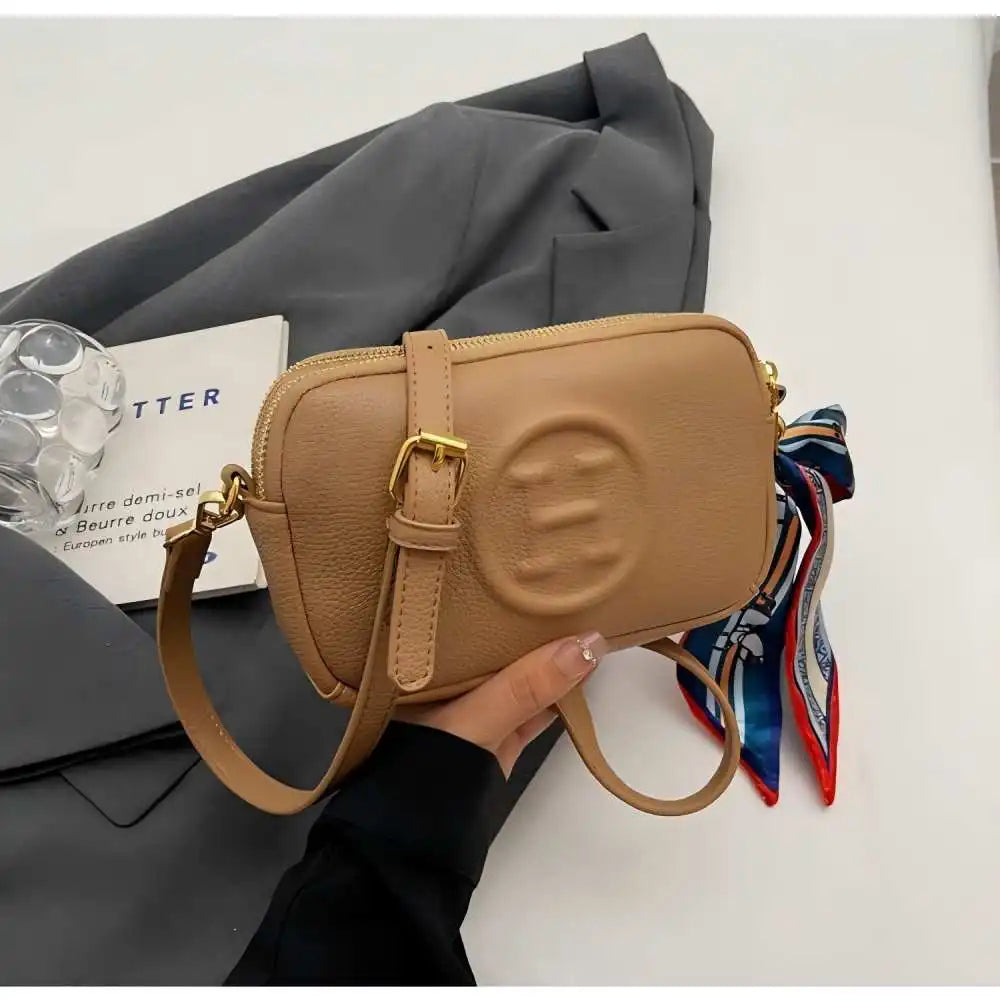 Bucket bag designer luxurious high appearance camera bag new zipper shoulder crossbody bag fashionable and versatile travel bag
