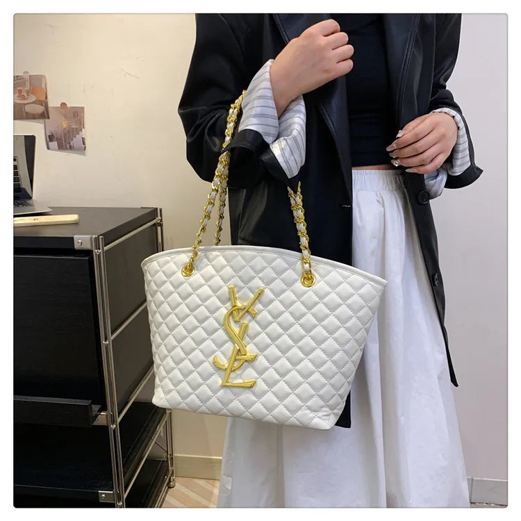 2025 New Designers' Large Capacity Ladies' Bags - Luxurious Retro Diamond Pattern Shoulder Bags with High-Quality Texture Tote B