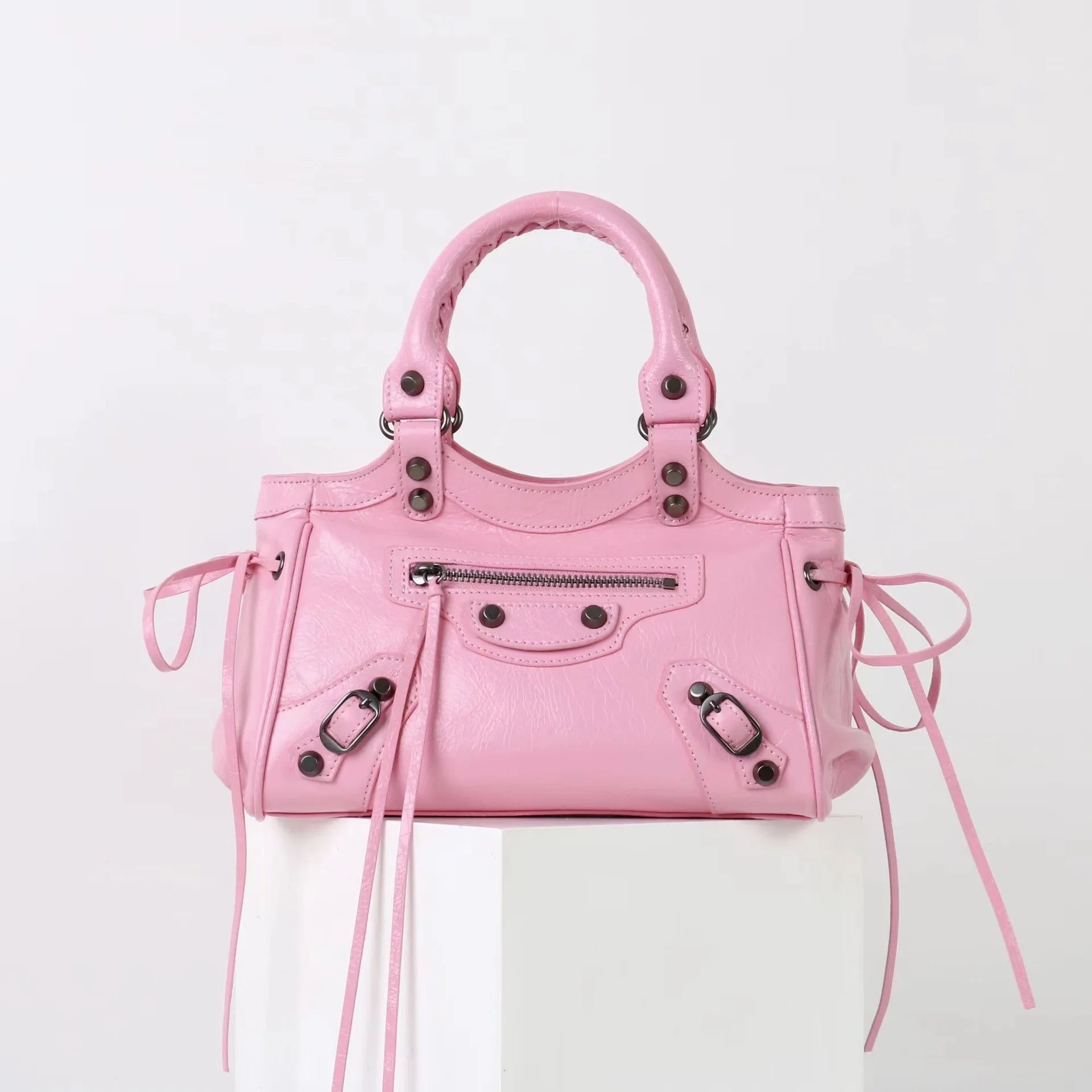 Postman's Bag Single-Shoulder Crossbody Commuter Leather Women's Chain Soft Square Bag Large Capacity Versatile Everyday