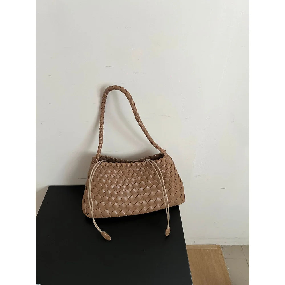 Hand woven armpit bag, women's new high-end and versatile retro handbag, single shoulder mother bag