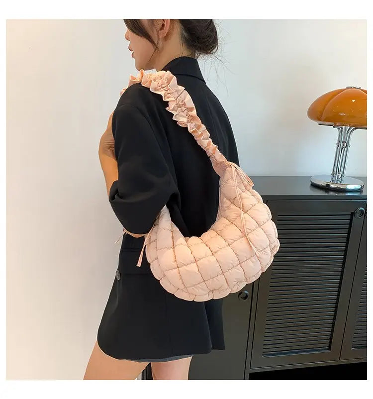 Luxury Brand Women's Handbag In Classic Elegant Leather By Famous Designer For Fashionable Ladies Must-Buy