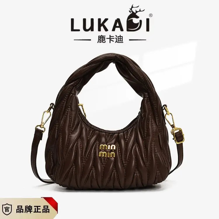 Luxury Women's Tote Bag Made Of Fine Leather Boasting Casual Simple Vintage And Paris Trendy Chic Look