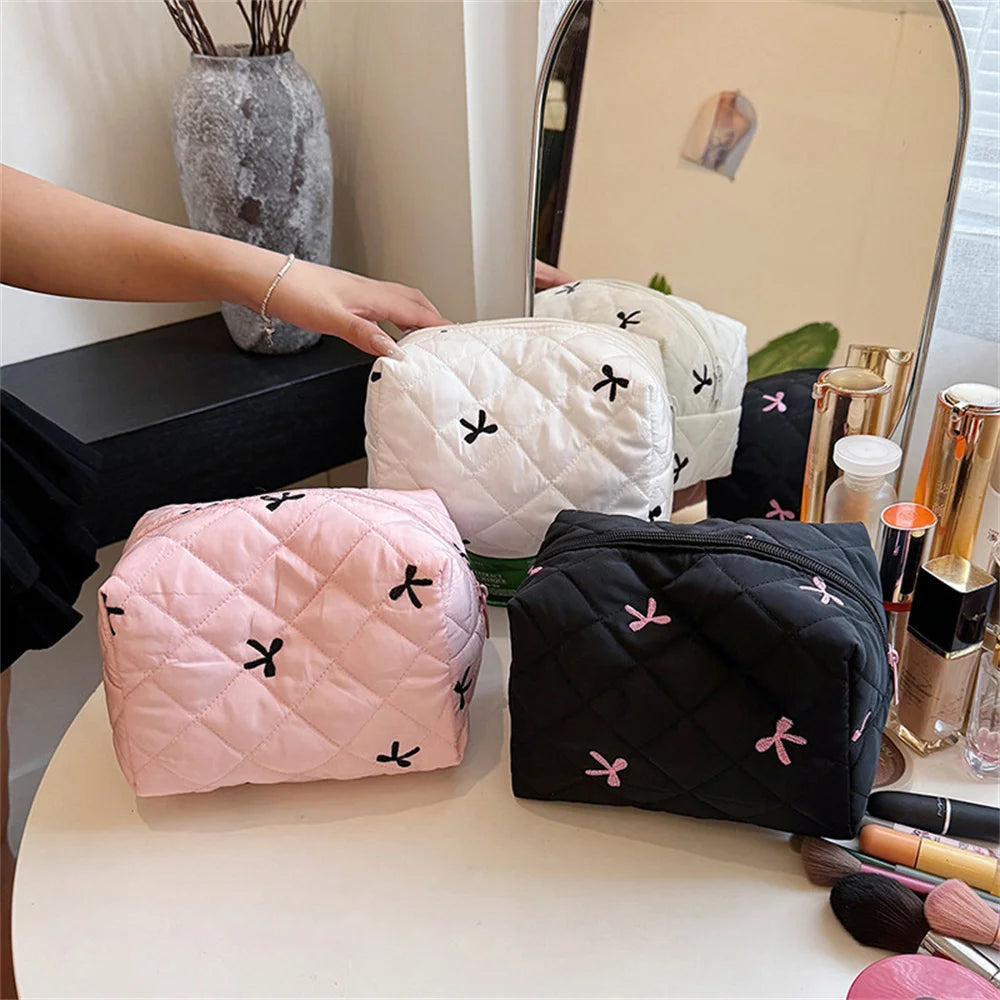 Makeup Bag for Women Embroidered Bowknot Travel Cosmetic Bags Large Capacity Toiletry Storage Bag Portable Makeup Pouch