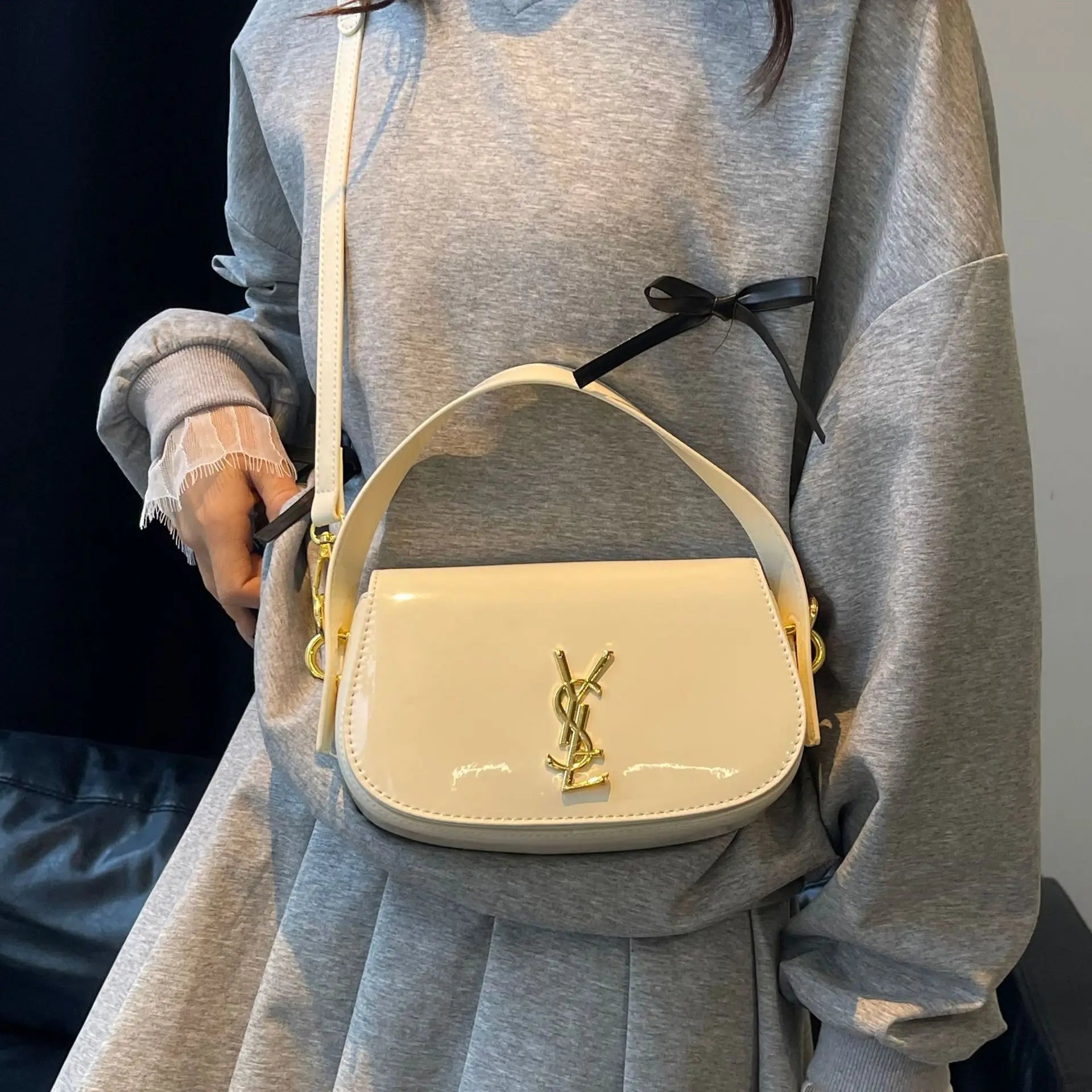 Luxury Small Batch Designer Tote Bag Women Versatile Crossbody Shoulder Bag High Quality Leatherlike Casual Daypack Minimalist