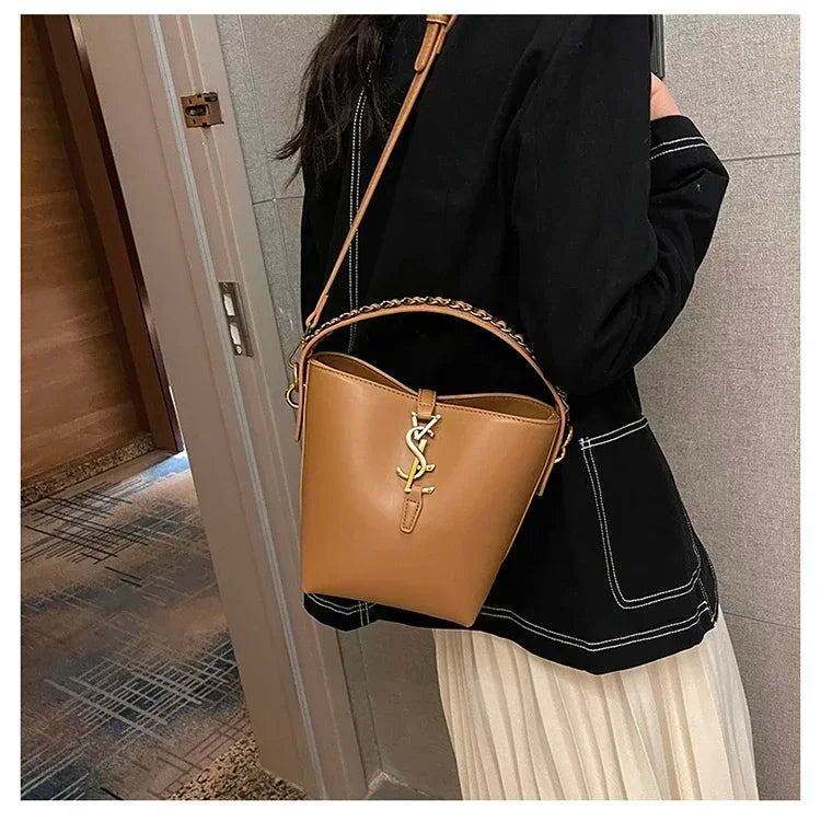 2025 Summer New! Light - Luxury Women's Bucket Bag - High - End Niche Design, Stylish Shoulder Messenger for All Occasions