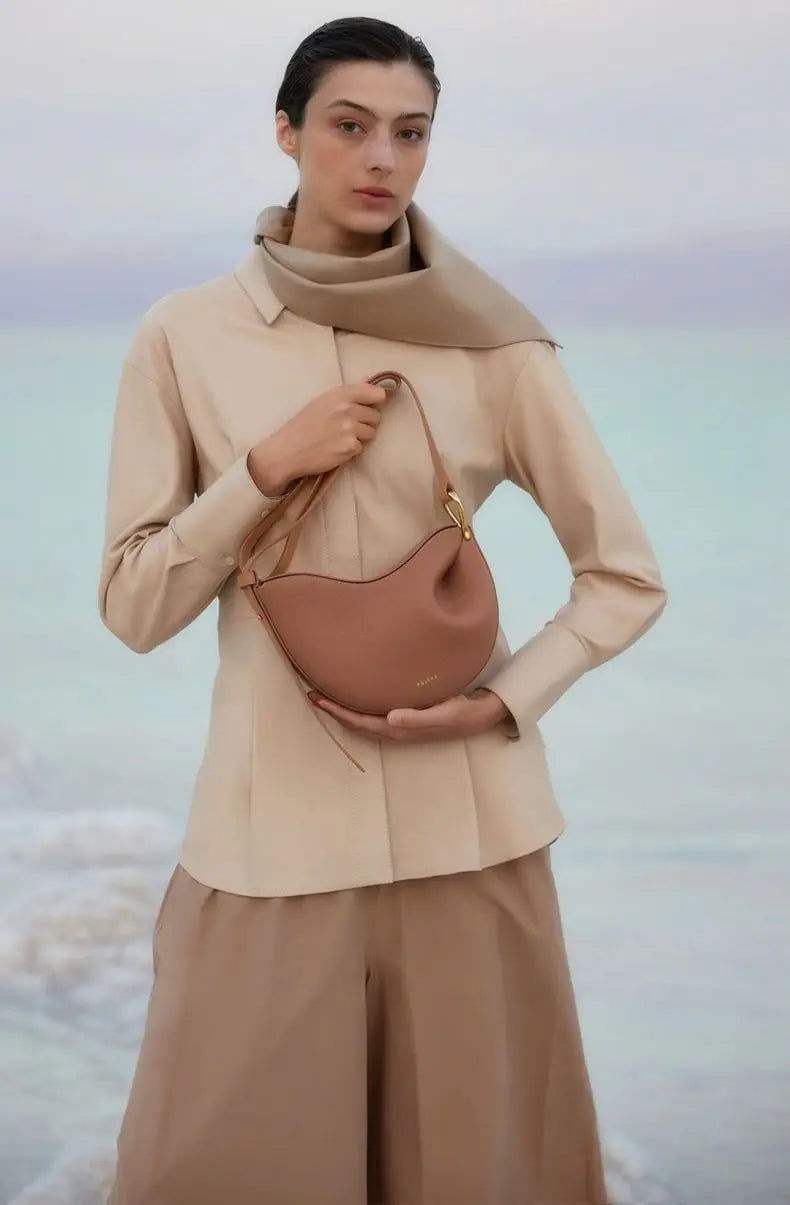 2025 New Pea-shaped Tote Bag Soft Leather Premium Commuter Bag Shoulder & Handheld Dual Use Minimalist Pleated Design Bag