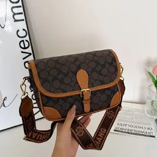 The Crossbody Bag Is A High-end, Retro, Versatile, Simple and Light Luxury Small Square Bag, A Lady's Hand-held Shoulder Bag