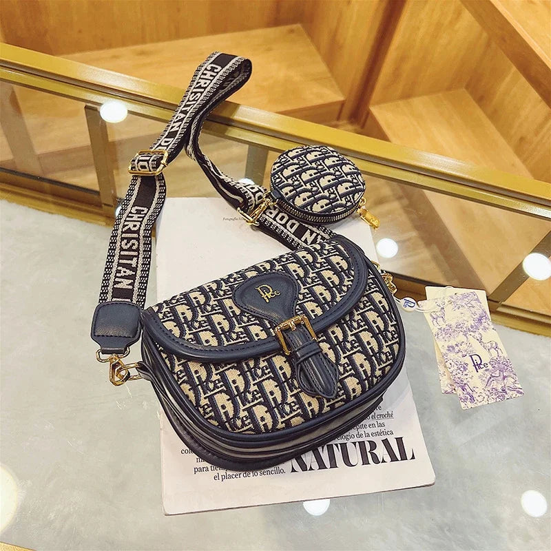 Luxury Brand Ladies Messenger Bag, Durable Leather Shoulder Bag For Professionals, Famous Designer Handbag