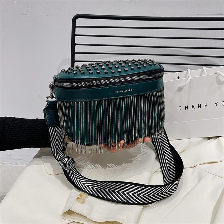 Luxury Woman Chest Bag Fashion Tassel Leather Large Capacity Crossbody Sling Bag Women Waist Bag Casual Rivet Design Travel Sac