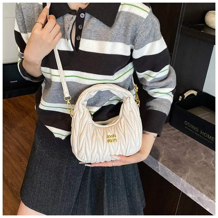 Luxury Ladies Shoulder Bag Made Of Premium Leather Boasting Paris Style And Casual Vintage Trendy Look