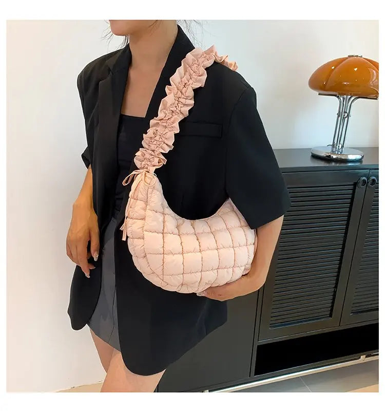 Luxury Brand Women's Handbag In Classic Elegant Leather By Famous Designer For Fashionable Ladies Must-Buy