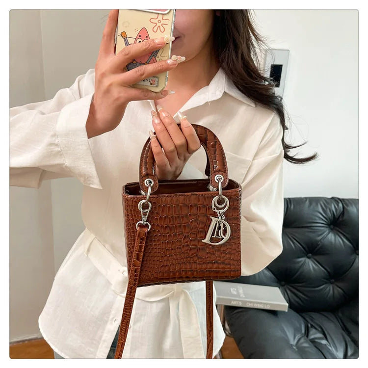 Women's Princess Diana - Style Glossy Crocodile Shoulder Bag - High - End,Versatile Messenger for On - the - Go luxury designer