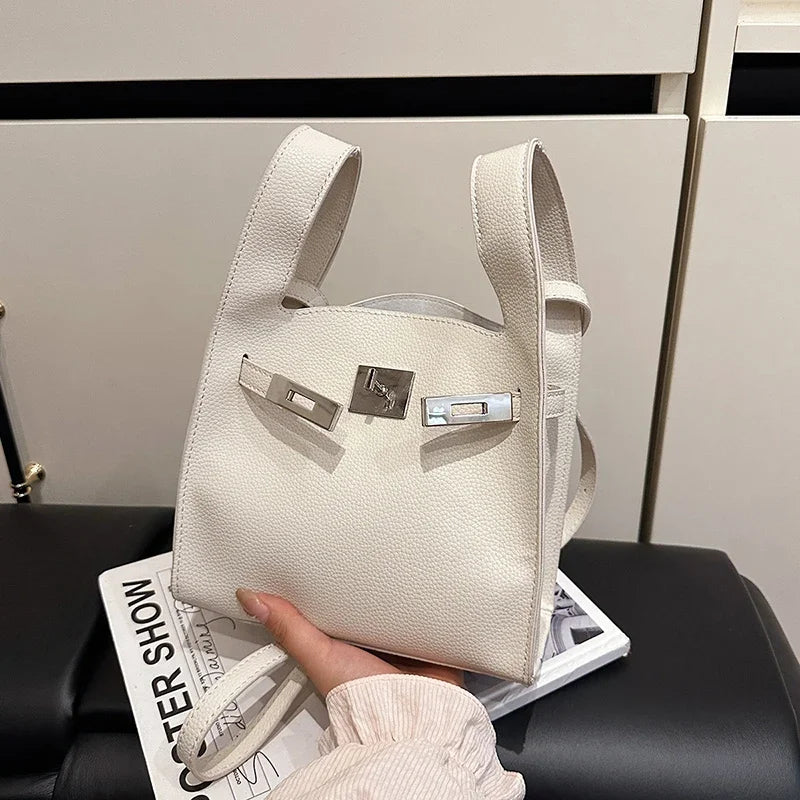 Luxury PU Leather Shoulder Bag, Fashionable Design Handbag, Women's Portable Wallet, Women's Chain Strap Crossbody Bag