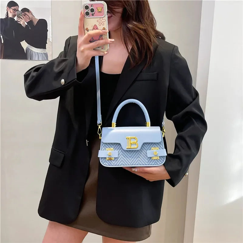 Elegant Ladies Tote Bag Spacious Compartment Leather Material Women's Fashionable Shoulder Bag By Luxury Brand Designer