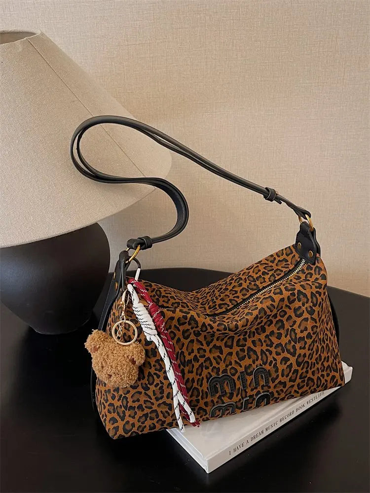 Women's Beautiful Handbag Attractive Look For Garden Parties And Outdoor Soirees Charming