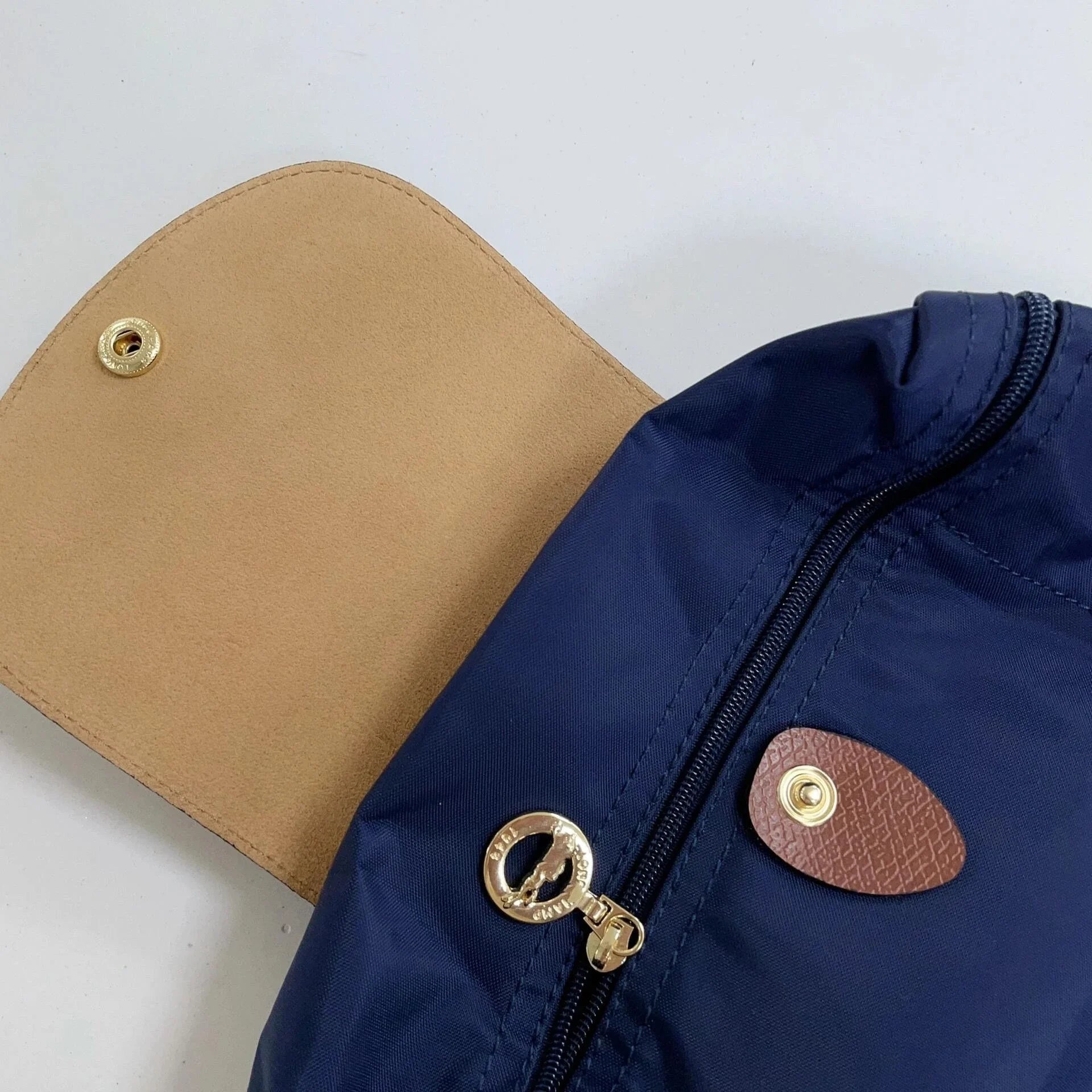 Femmes de luxe confortable mode tendance femmes sacs à dos étudiant sacs à dos décontractés filles voyage quotidien sacs à dos