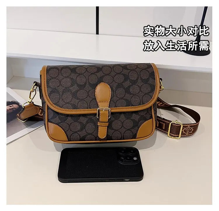 The Crossbody Bag Is A High-end, Retro, Versatile, Simple and Light Luxury Small Square Bag, A Lady's Hand-held Shoulder Bag