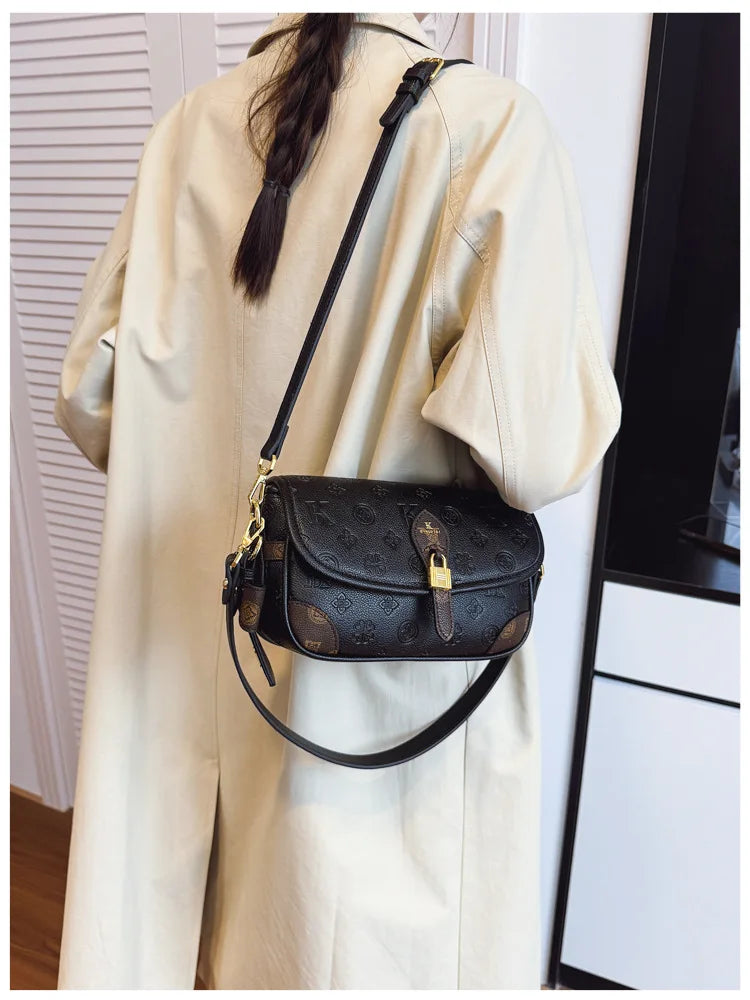 New Mailman Baguette Bag for Women, High-end Portable Shoulder Bag, Temperament Messenger Style, Fashionable and Versatile Style