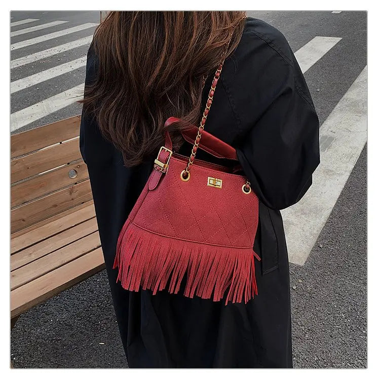 High-End Women's Shoulder Bag Made Of Premium Leather With Trendy Design And Paris Vintage Style