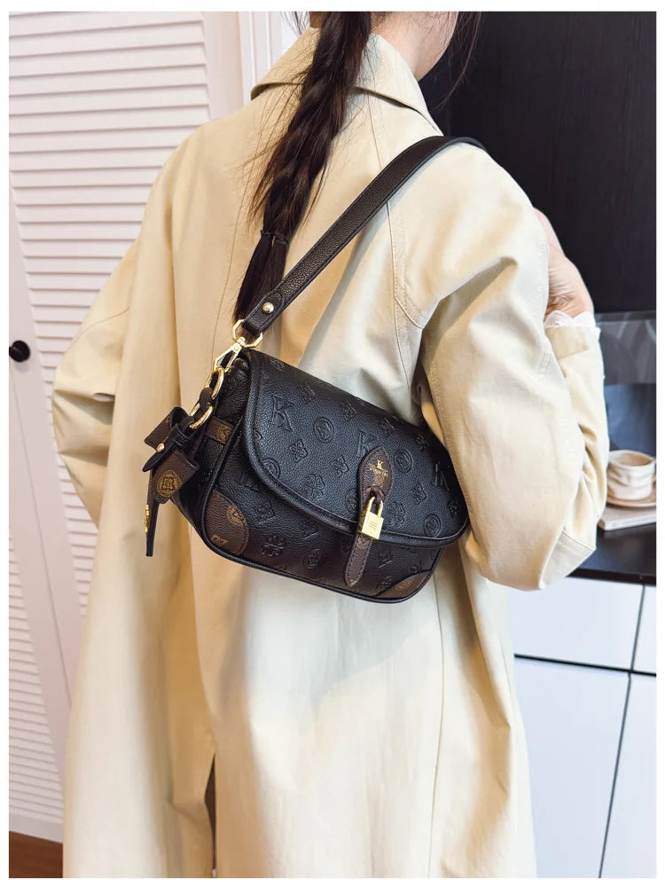 New Mailman Baguette Bag for Women, High-end Portable Shoulder Bag, Temperament Messenger Style, Fashionable and Versatile Style