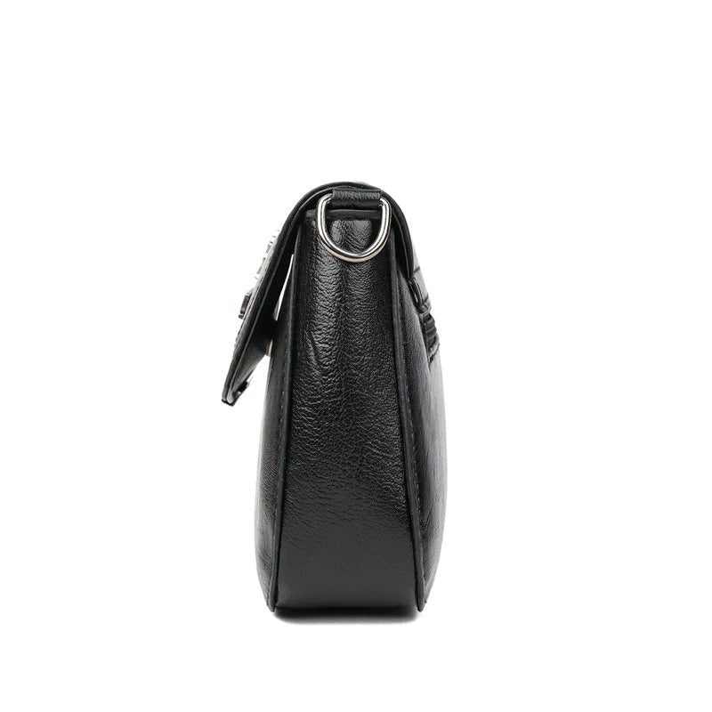 The neutral color bags are suitable for daily commuting and office use. They come in single-shoulder and hand-held styles.