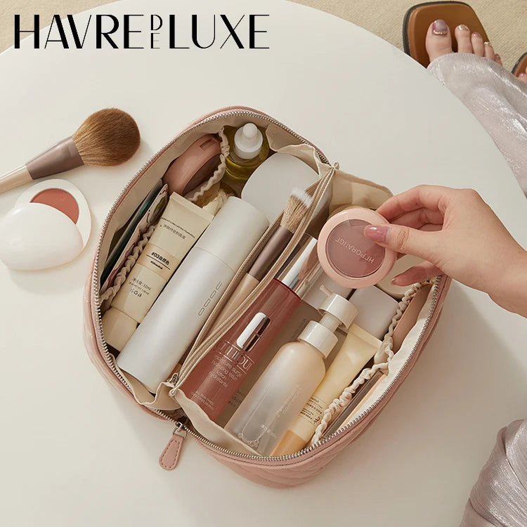 Makeup bag for women 2025 new high-end light luxury high-end large capacity portable travel storage bag bag accessories