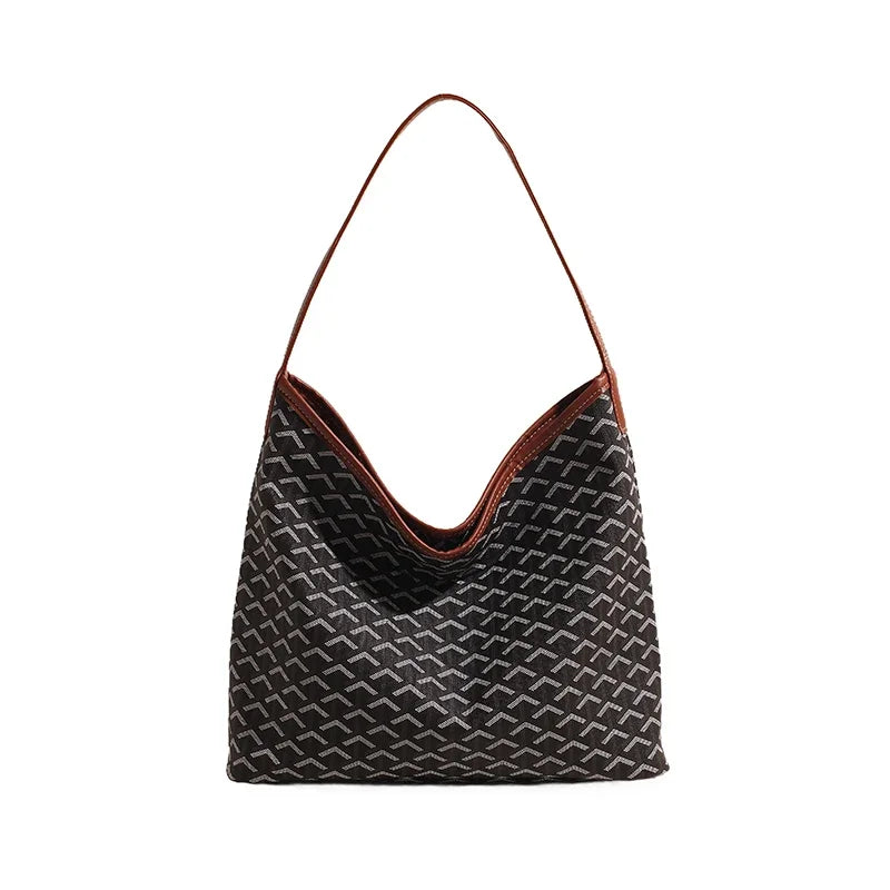 Luxury Designer Paris Fashion Tote Bag With Large Capacity And Trendy Design Ideal For Women Messenger Purse