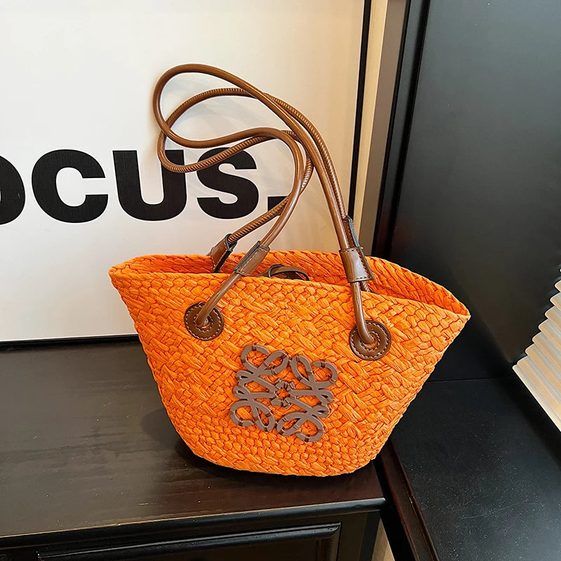 Luxury Simple Classic Clutch Bag Mini For Women With Solid Color Fashion Design And Best Superstar Show Appeal