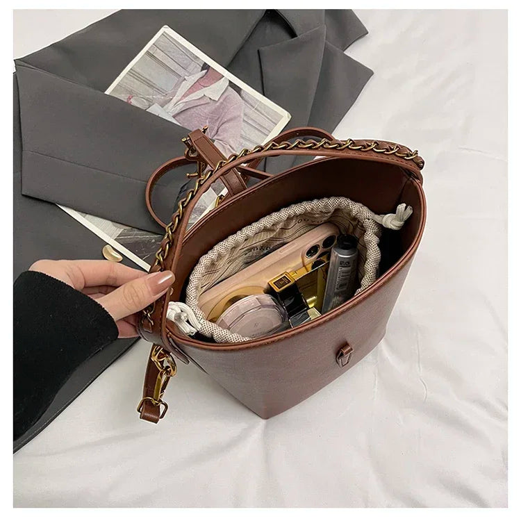 2025 Summer New! Light - Luxury Women's Bucket Bag - High - End Niche Design, Stylish Shoulder Messenger for All Occasions