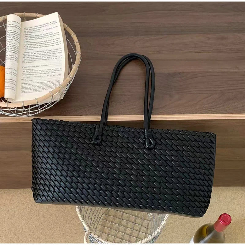 Luxury Top Handle Tote Bag Elongated Exquisite Woven Shopping Bag Magnetic Closure Pocket Shoulder Bag Designer Horizontal Purse