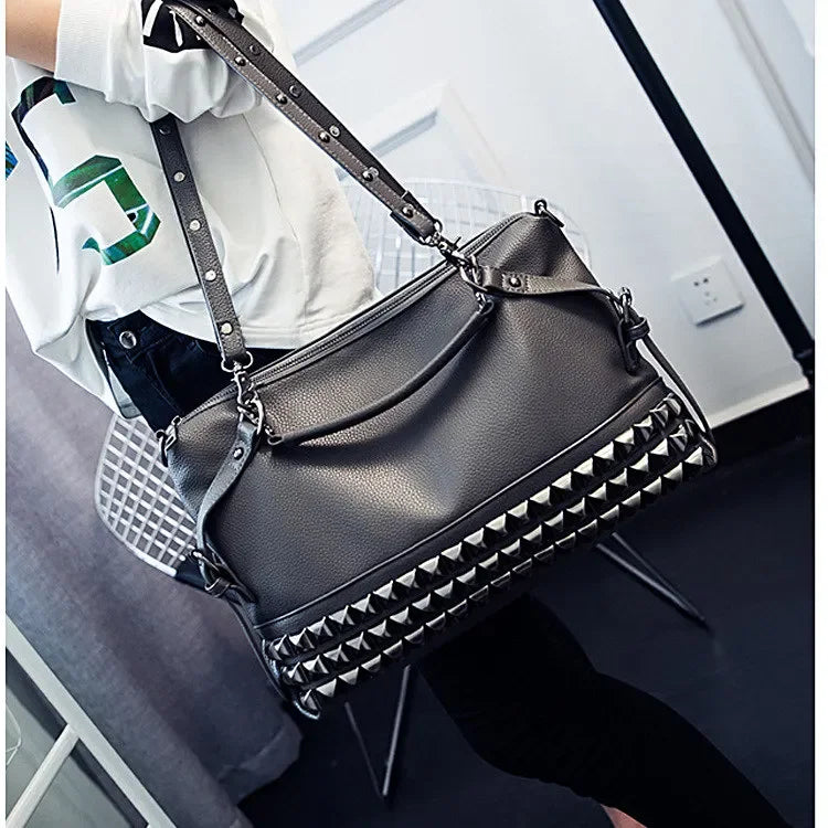 Luxury Pu Leather Handbags Shoulder Bags High Quality Ladies Big Shoulder Messenger Bags Fashion Female Rivet Tote Travel Bag