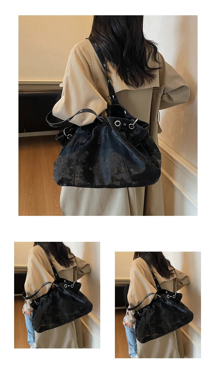 Personality Tote Bag for Women Solid Suede Pillow Underarm Bags Large Capacity Female Commute Shoulder Bags Matte Travel Pack