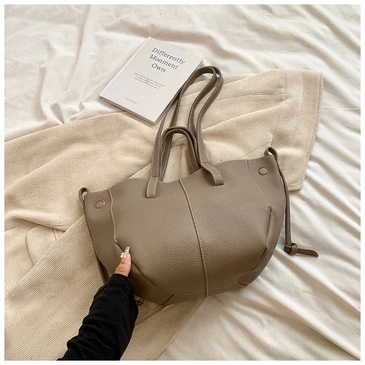 New Handheld Tote Bag Large Capacity Fashionable Women's Bag Premium Single Shoulder Underarm Bag Trousses De L’épaule