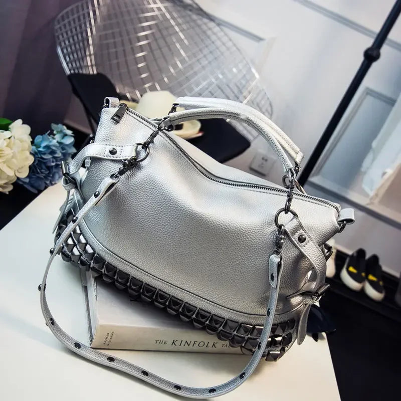 Luxury Pu Leather Handbags Shoulder Bags High Quality Ladies Big Shoulder Messenger Bags Fashion Female Rivet Tote Travel Bag