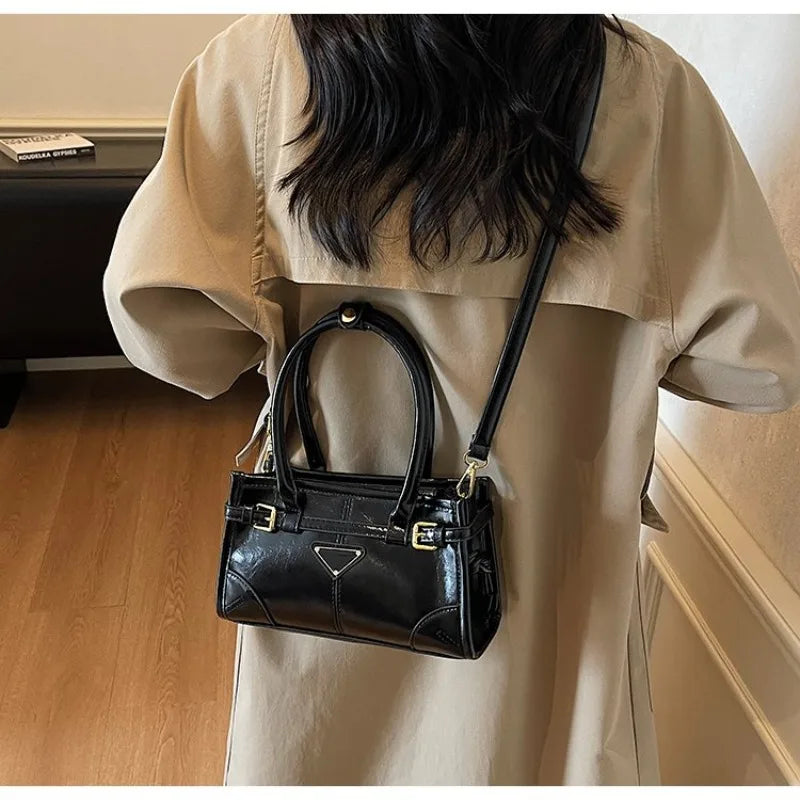 New Model In 2025 Underarm Comfortable Charming Graceful Retro Popular Maillard Style Exquisite Shopping Bag