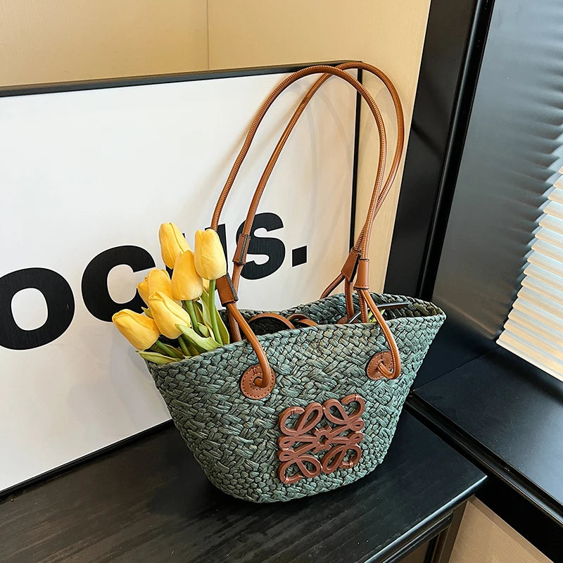 Luxury Simple Classic Clutch Bag Mini For Women With Solid Color Fashion Design And Best Superstar Show Appeal