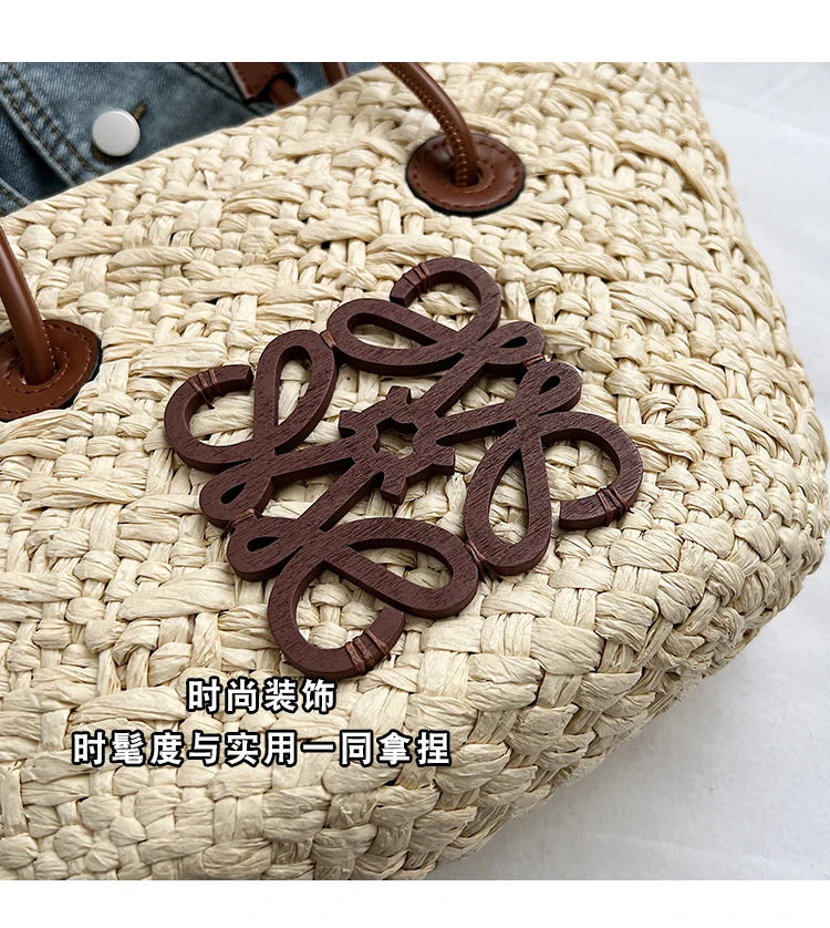 Luxury Simple Classic Clutch Bag Mini For Women With Solid Color Fashion Design And Best Superstar Show Appeal