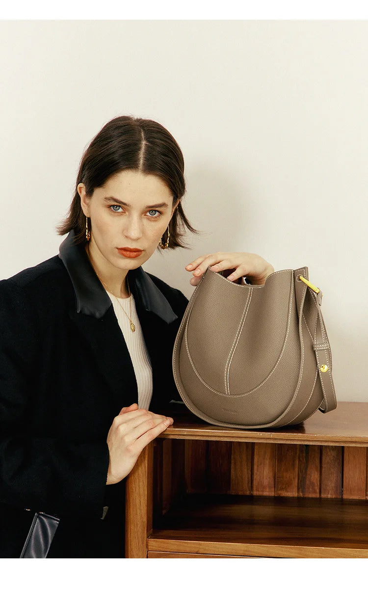 Head Layer Cowhide Crossbody Bags Niche Light Luxury Women's Bags Shoulder Saddle Bags Leather Bags Women's Soft Hundred