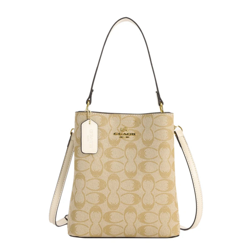 Stylish Clutch Mini Bag Casual Simple Vintage Fashionable For Women With Letter Logo And Leather Luxury