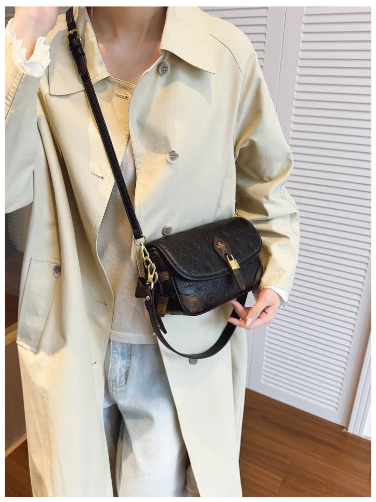 New Mailman Baguette Bag for Women, High-end Portable Shoulder Bag, Temperament Messenger Style, Fashionable and Versatile Style