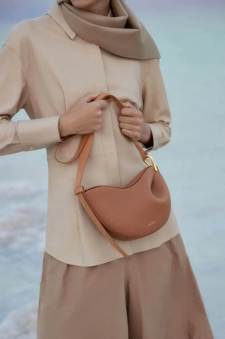 2025 New Pea-shaped Tote Bag Soft Leather Premium Commuter Bag Shoulder & Handheld Dual Use Minimalist Pleated Design Bag